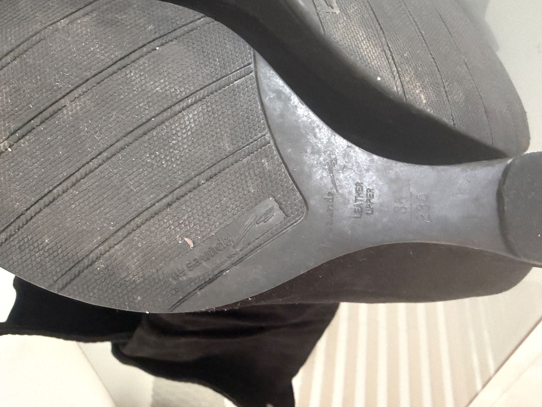 Damenschuhe: Elegante Wildlederstiefel Gr. 36 – Gebraucht aus Davos Wiesen von Roseli21 3