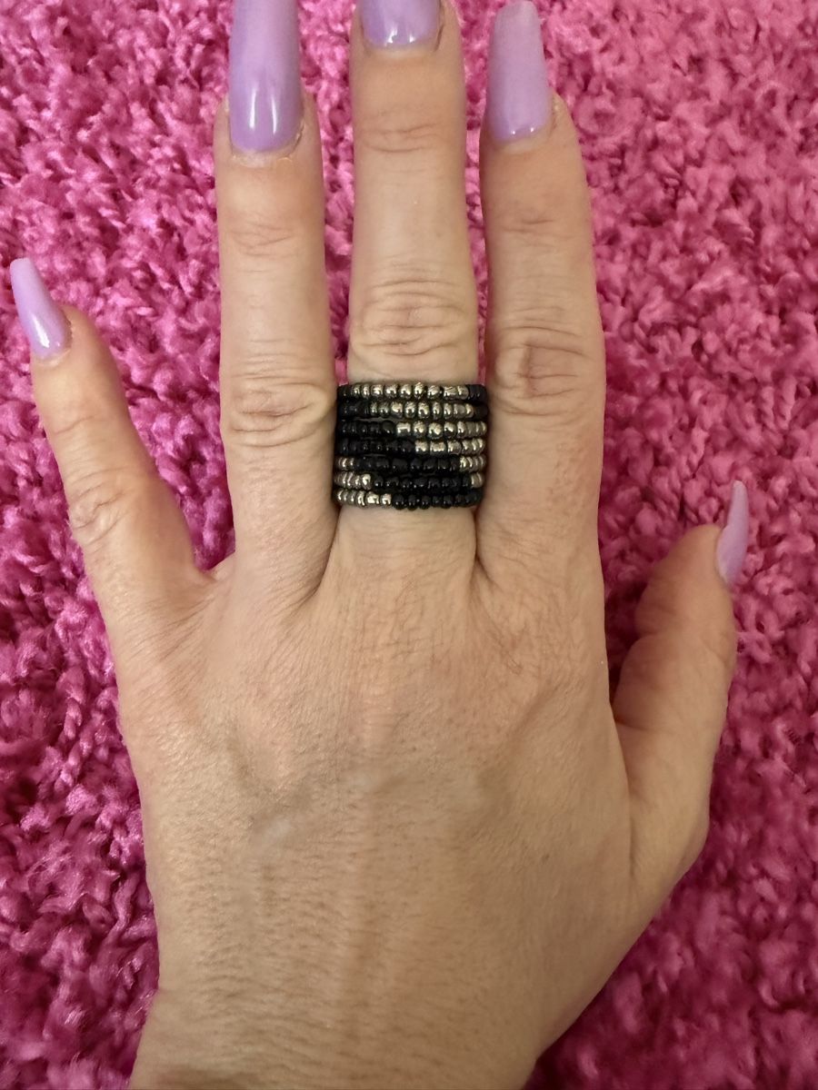 Anelli: Schicker Ring, Schwarz/Silber, Grösse 54, neuwertig, Sommer  – Nuovo (secondo la descrizione) da Richterswil venduto da cobruetsch