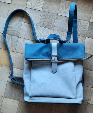 2 in 1 - Rucksack und Schultertasche