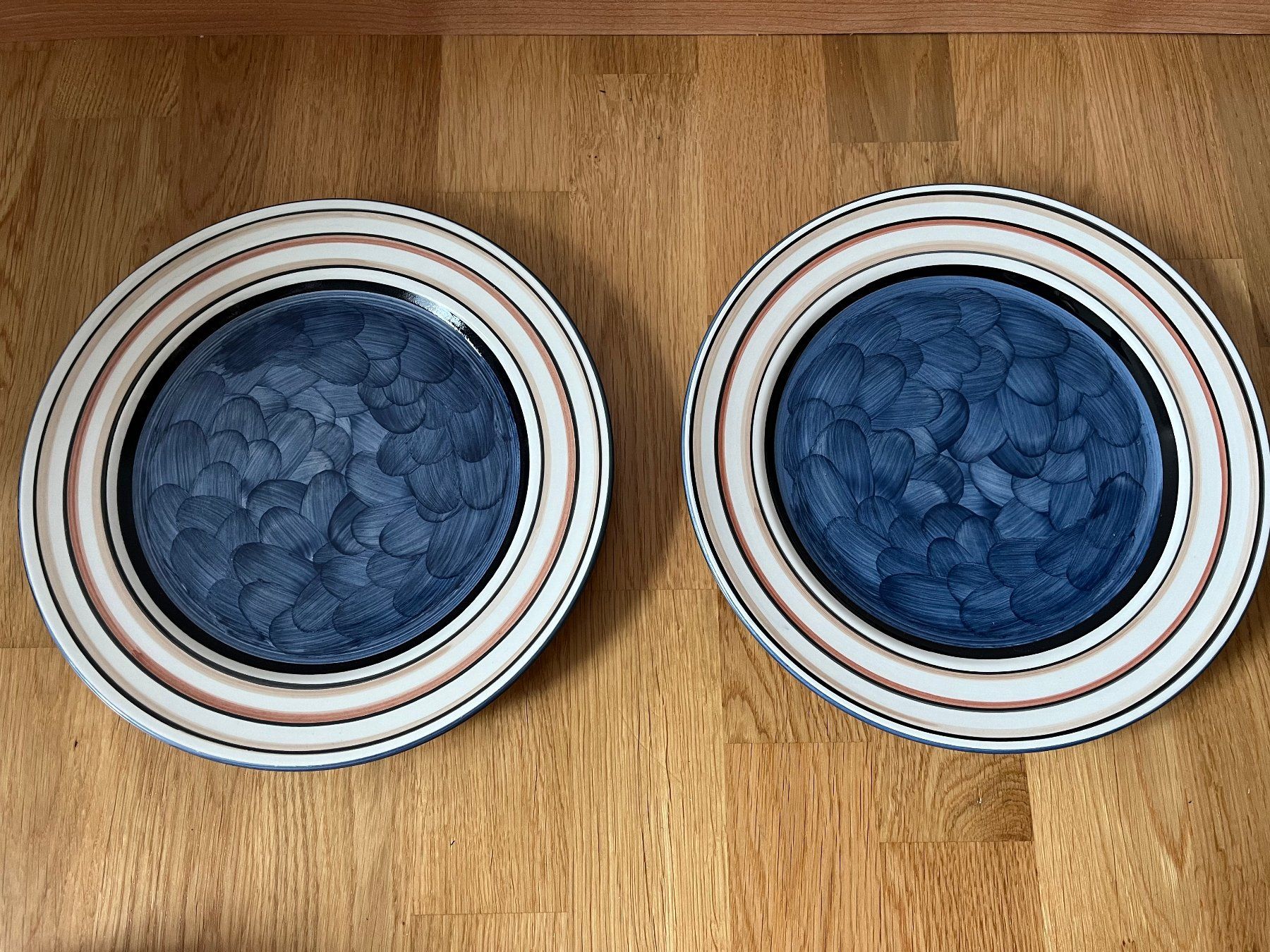 Set di piatti: 2x Tellerset mit schönem handgemaltem Muster – Usato da Fällanden venduto da iichhalt 3