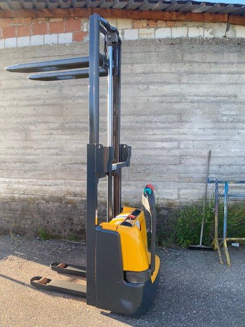 Jungheinrich Gabelstapler & Hubwagen: Junheinrich Ameis EJC 112 – Gebraucht aus Laufen von VERARMUS11 4
