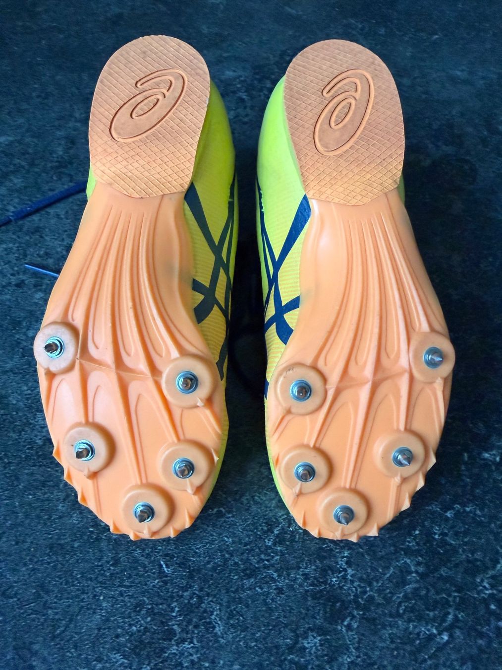 Asics Herrenschuhe: Nagelschuhe – Gebraucht aus Lachen SZ von Mavi8808 3