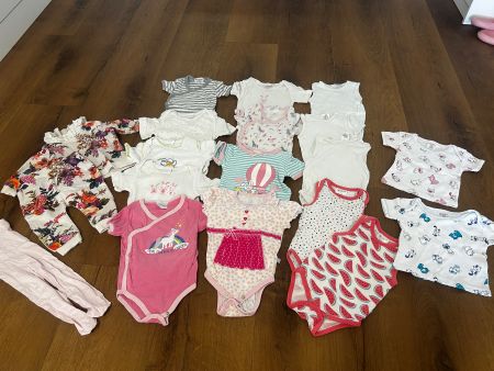 Baby Kleiderpaket Mädchen Sommer Gr 62/68 wie neu