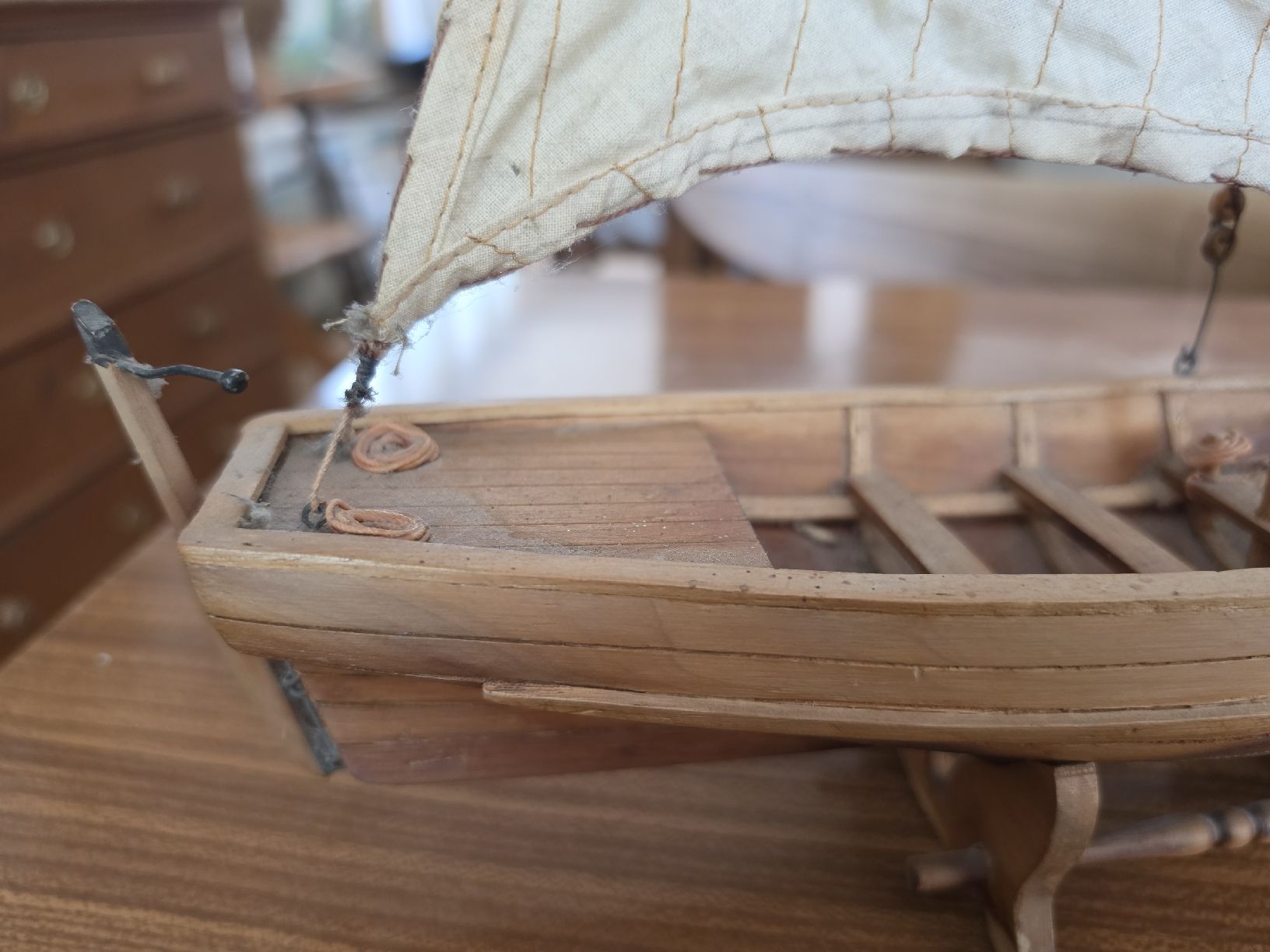 Kit di modellismo & Modellini statici: Segelschiff Modell aus Holz mit Ständer.. – Usato da Mettlen venduto da elios0888 3