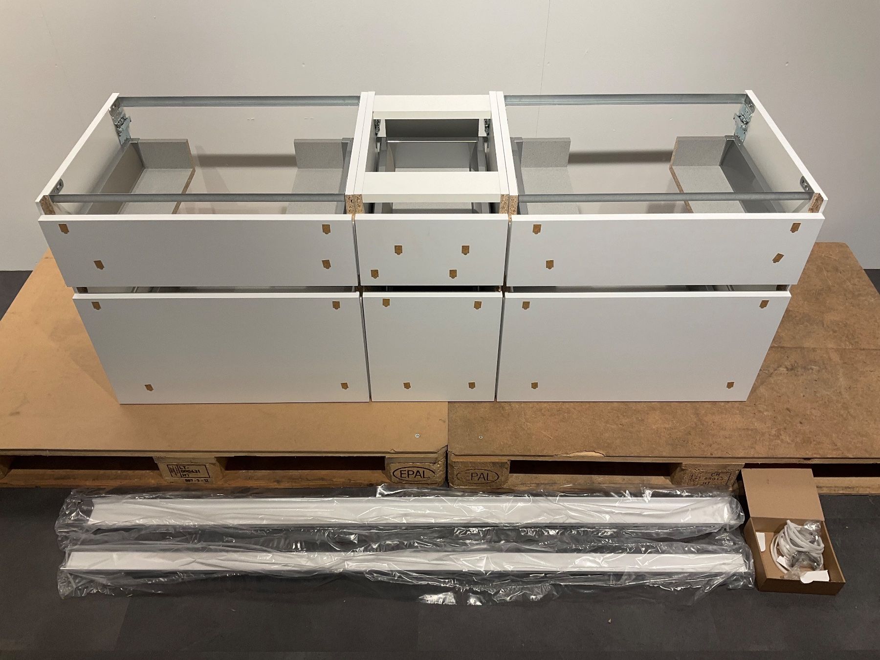 Mobili per bagno: 078 Badmöbel, weiss, Holzabdeckung, 151cm – Nuovo (secondo la descrizione) da Derendingen venduto da Meisterstuecke 5