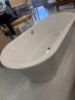 Freistehende Badewanne von Oesch, neuwertig, Top Zustand!