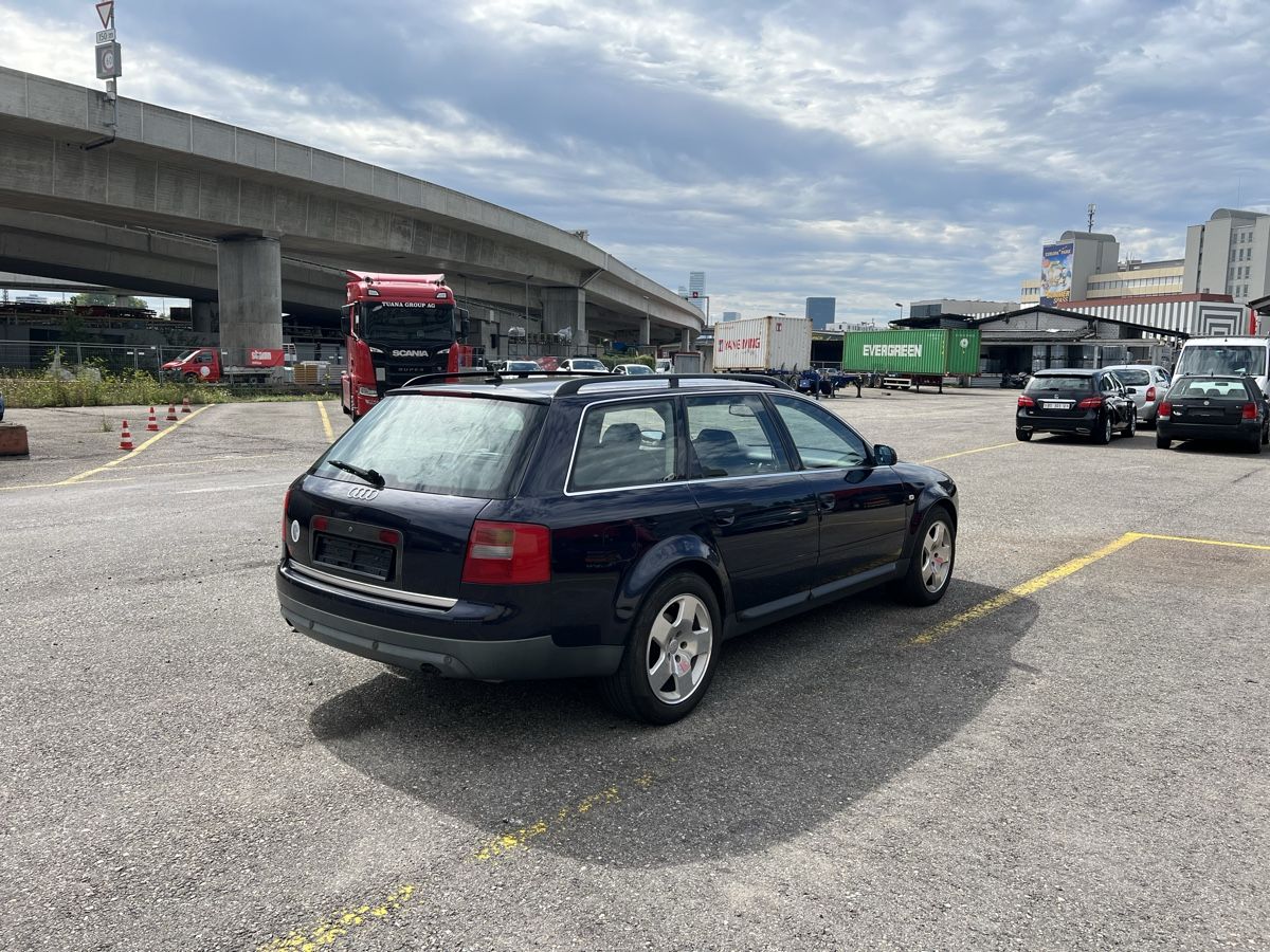 Audi Automobili: Audi a6 v8 – Usato da Bärschwil venduto da BestCars_handel24 2