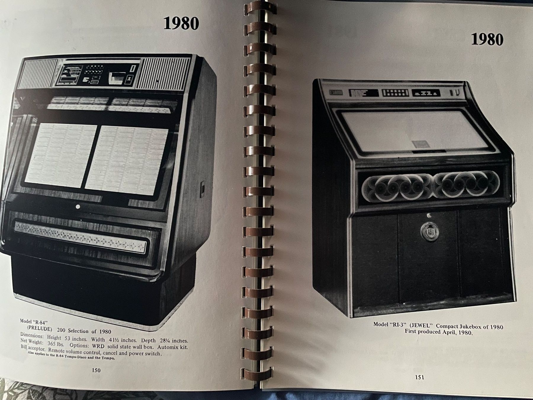 Libri: Buch AMI-Rowe Jukeboxes 1927-1990 Frank Adams – Nuovo (secondo la descrizione) da Adligenswil venduto da Decor-Tech 8