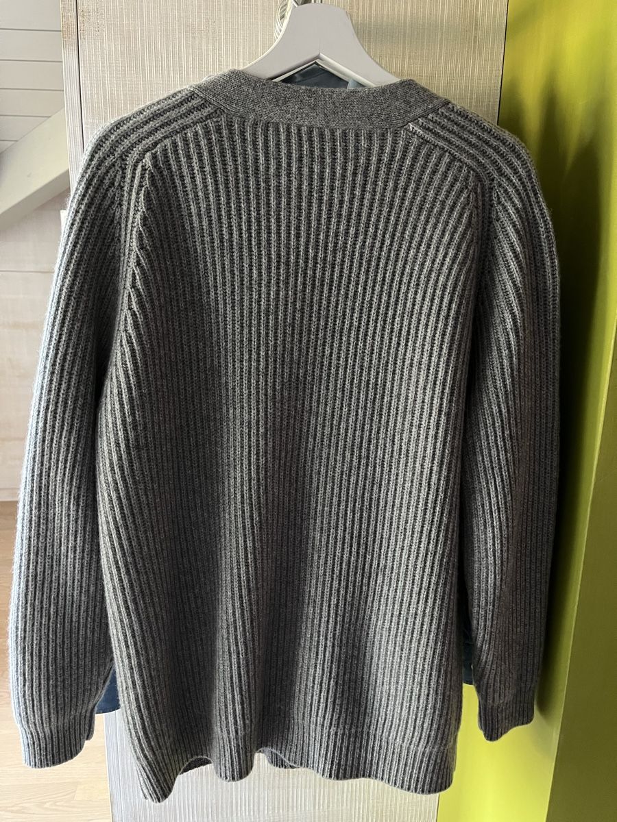 Celine Giacche: Celine Strickjacke  100% Kaschmir – Usato da Schönenberg ZH venduto da mobalux1 1