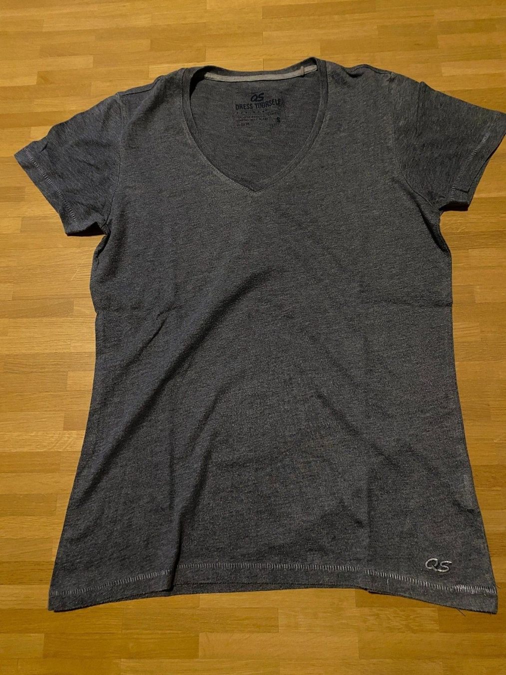S.Oliver Hemden, T-Shirts & Polos: S.Oliver QS T-Shirt Grau Gr. S – Gebraucht aus Kriens von Blaecky98