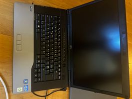 Fujitsu Lifebook E752 15.6" Laptop – Intel i5 / CH-Tastatur