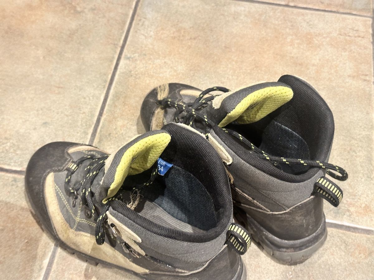 Scarpe per ragazzi: Robuste Wanderschuhe, Grösse 34 – Usato da Rüti ZH venduto da Osi99 2