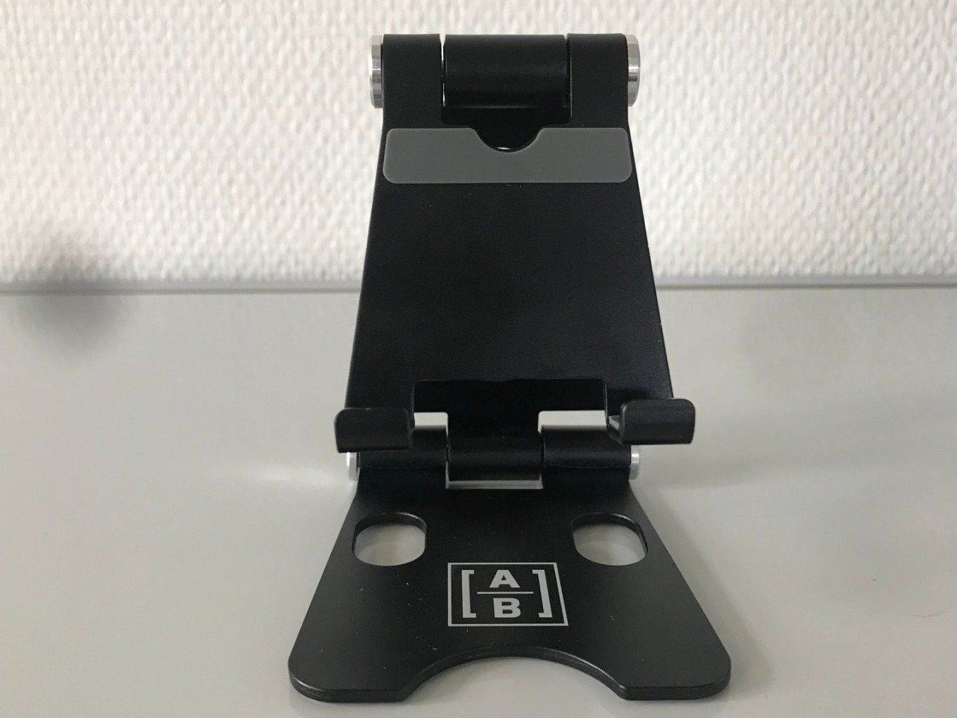 Altro in Decorazioni & Accessori: Mobilphone Halter / Phone holder – Nuovo e nell'imballaggio originale da Zug venduto da Cry71