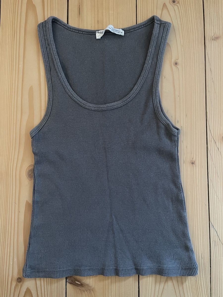 Top: Tanktop 36 – Usato da Winterthur venduto da lynn.n7