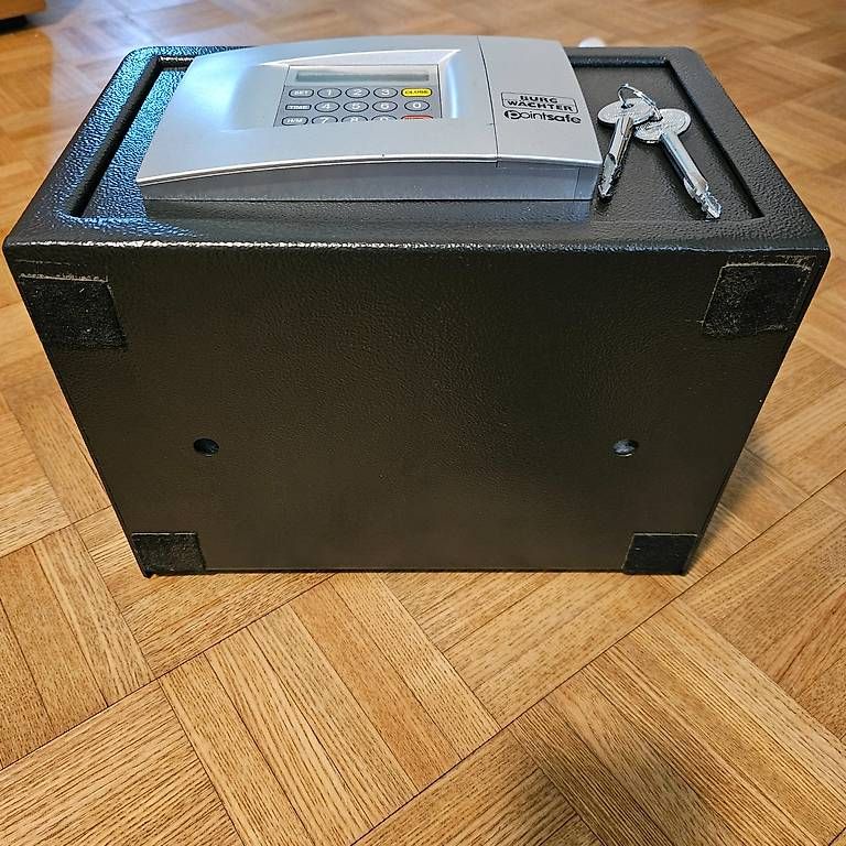 Casseforti: Burg-Wächter PointSafe Möbeltresor (P 1 E) – Usato da Berikon venduto da LaGizmo5 1
