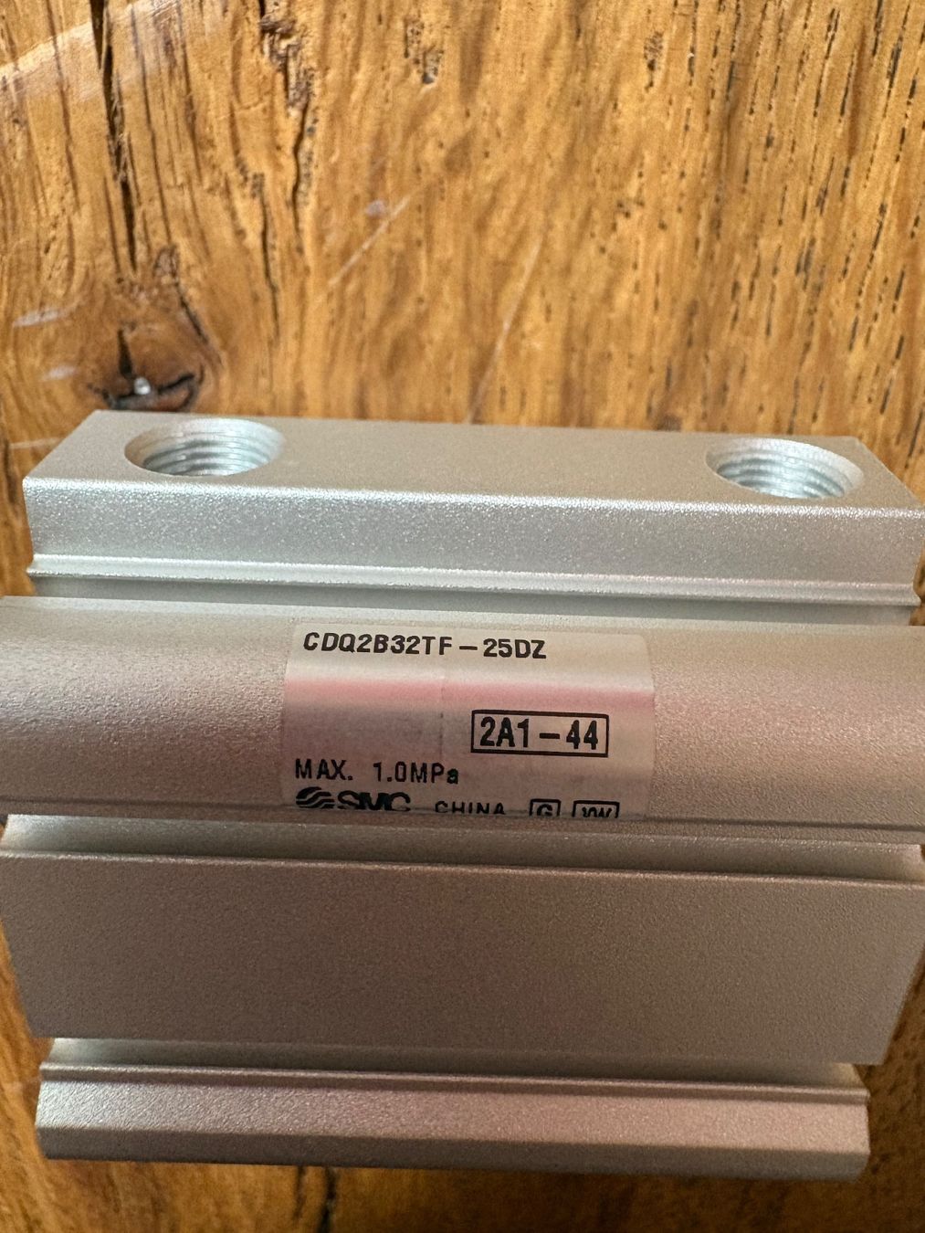 Altre forniture industriali: Kompaktzylinder CDQ2B32TF-25DZ – Nuovo e nell'imballaggio originale da Hedingen venduto da Luana02 1