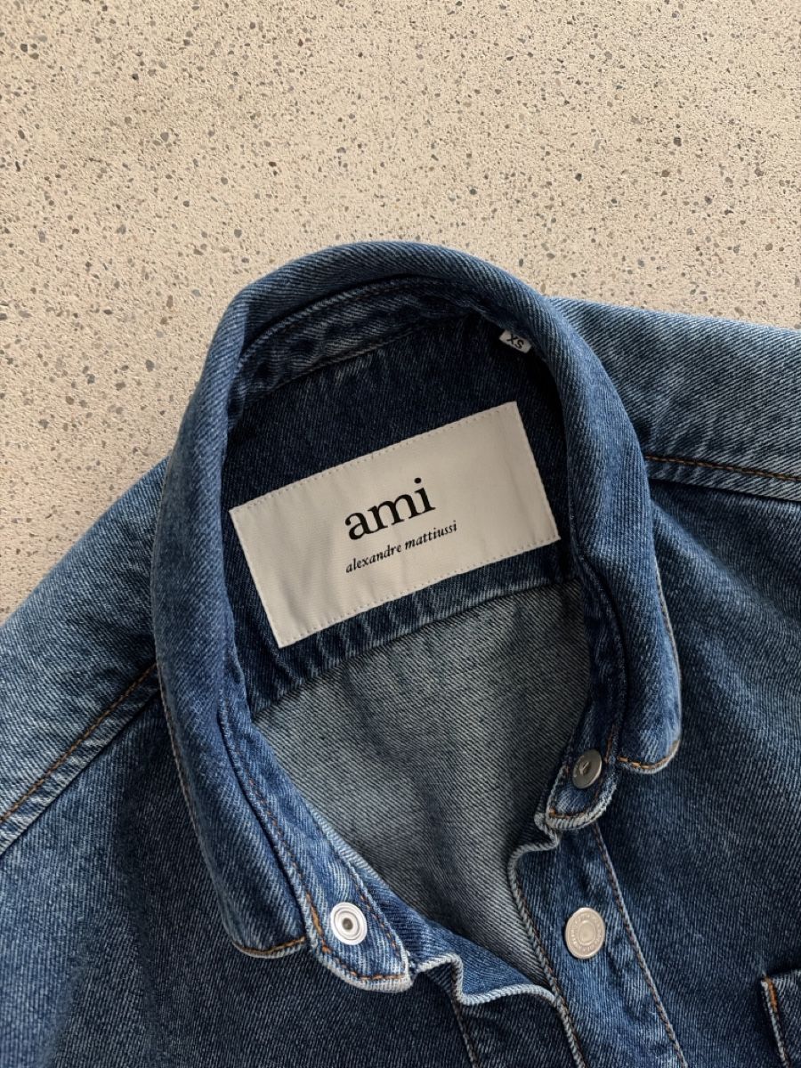 Blusen: Ami Jeanshemd Grösse XS – Gebraucht aus Zürich von susan21 1