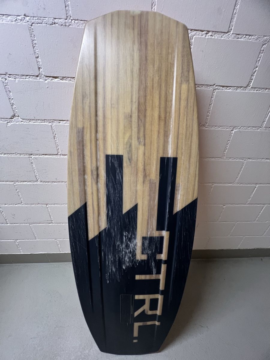 Tavole da surf e di nuoto: CTRL Wakeboard Supreme 139 + Bindings Size US 7-9 like New! – Nuovo (secondo la descrizione) da Watt venduto da rmt07 2