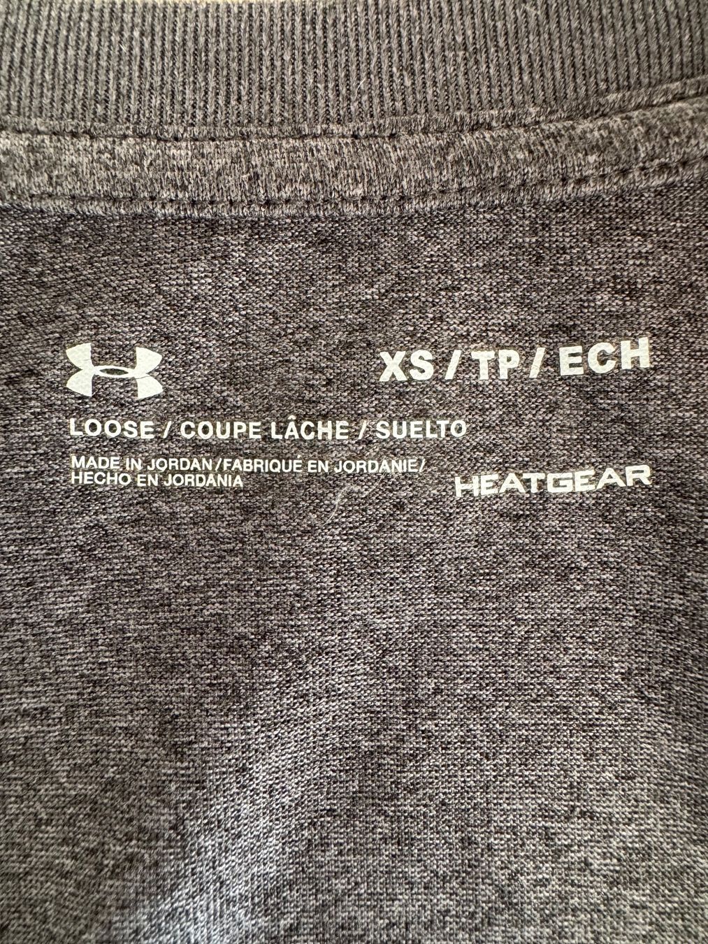 Under Armour T-shirt: Under Armour – Nuovo (secondo la descrizione) da Perly-Certoux venduto da jess1311 2