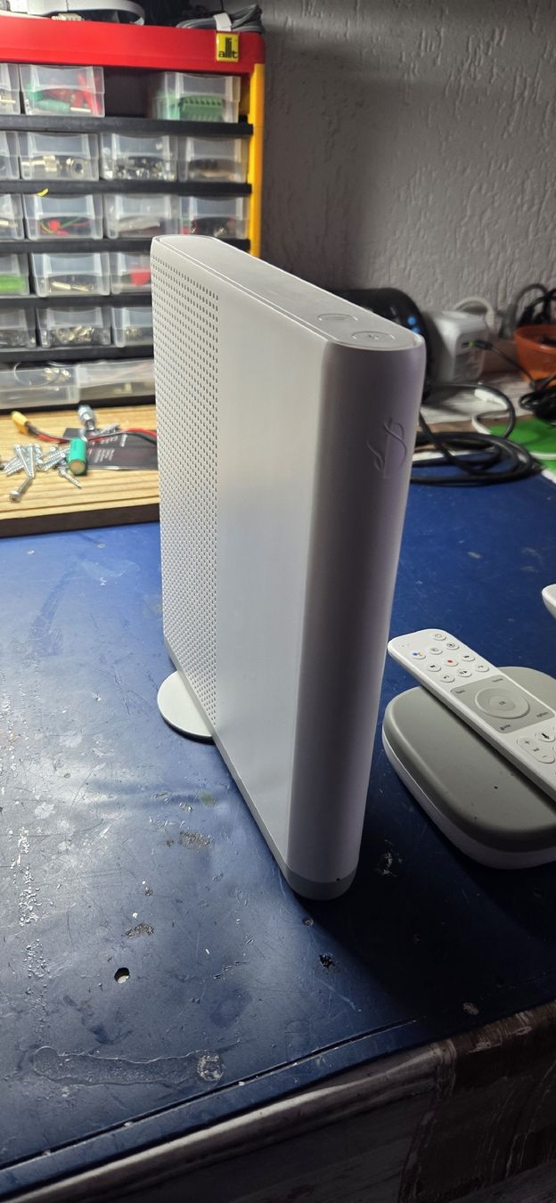 Swisscom Modem & Router: Internet Pox5 TV Box5 – Nuovo (secondo la descrizione) da Holziken venduto da Baumannd