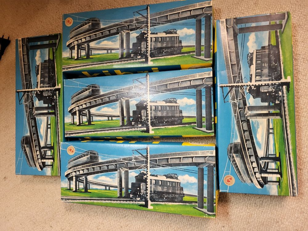 Faller, Kibri, Auhagen H0 - Décor - Gare 'Kirchberg' avec