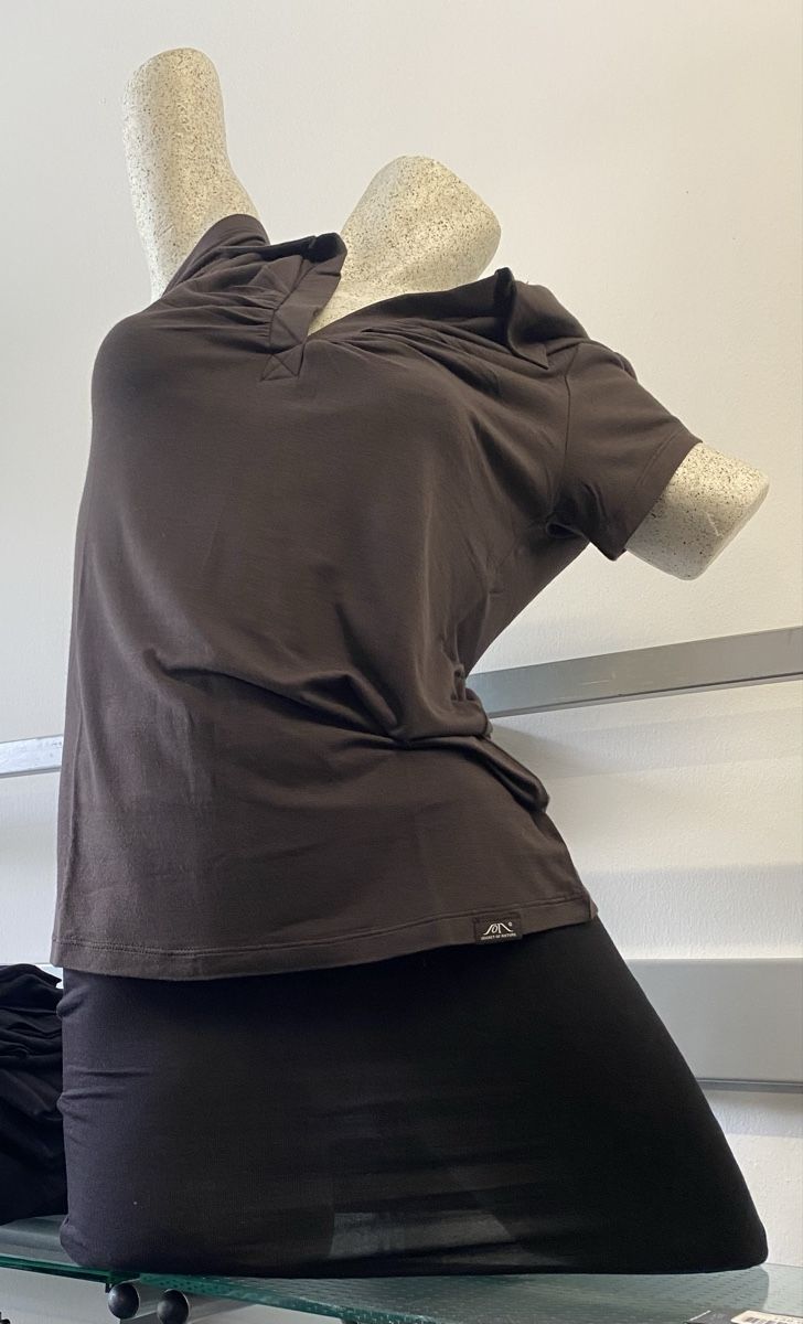 Sonstige Dekorationen & Accessoires: Torso ca. 70 cm hoch aus Kunststoff – Gebraucht aus Volketswil von bigideas