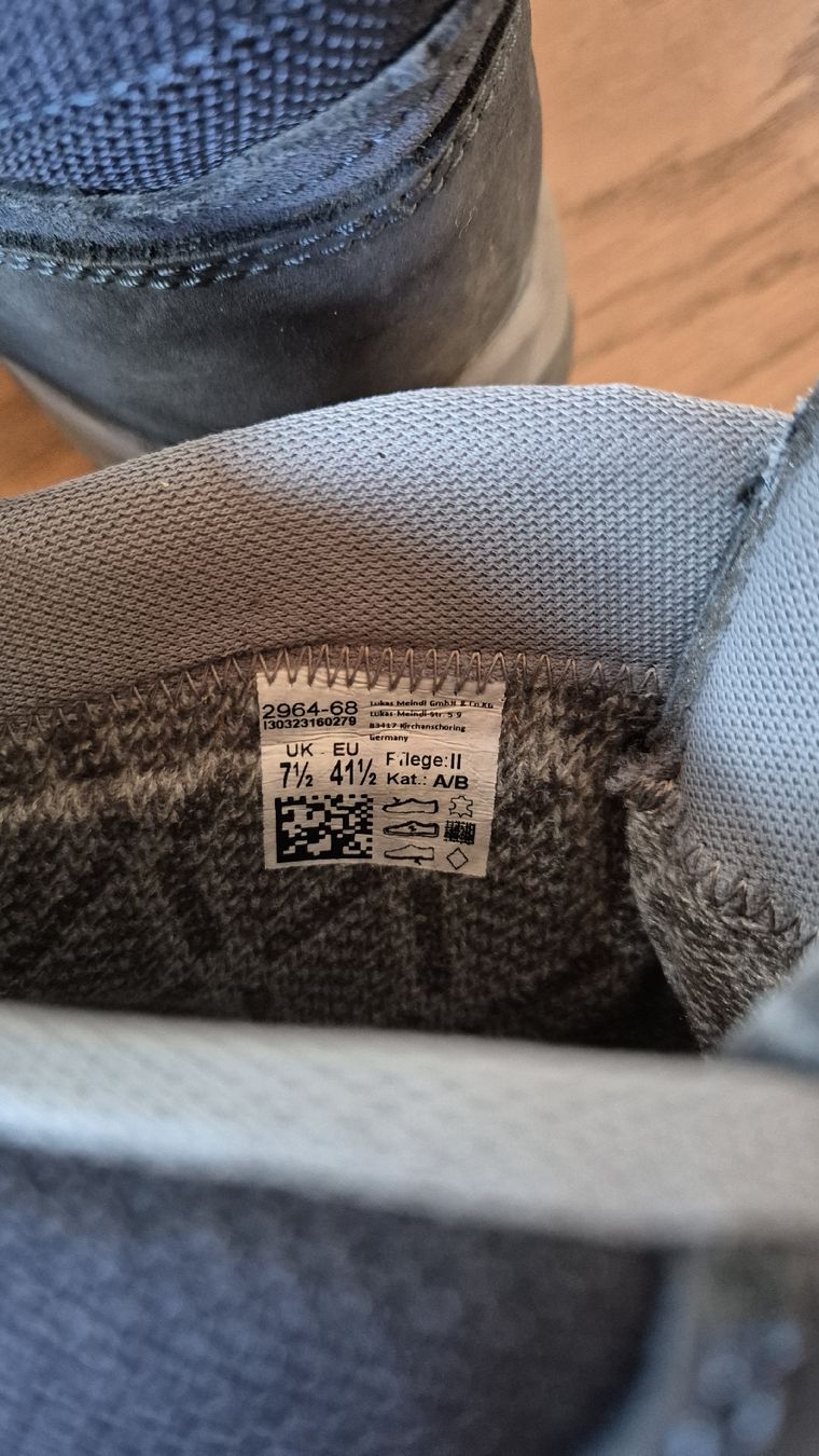Meindl Scarpe da uomo: Chaussures de randonnées Meindl taille 41.5 – Usato da Marin-Epagnier venduto da FamDub 7