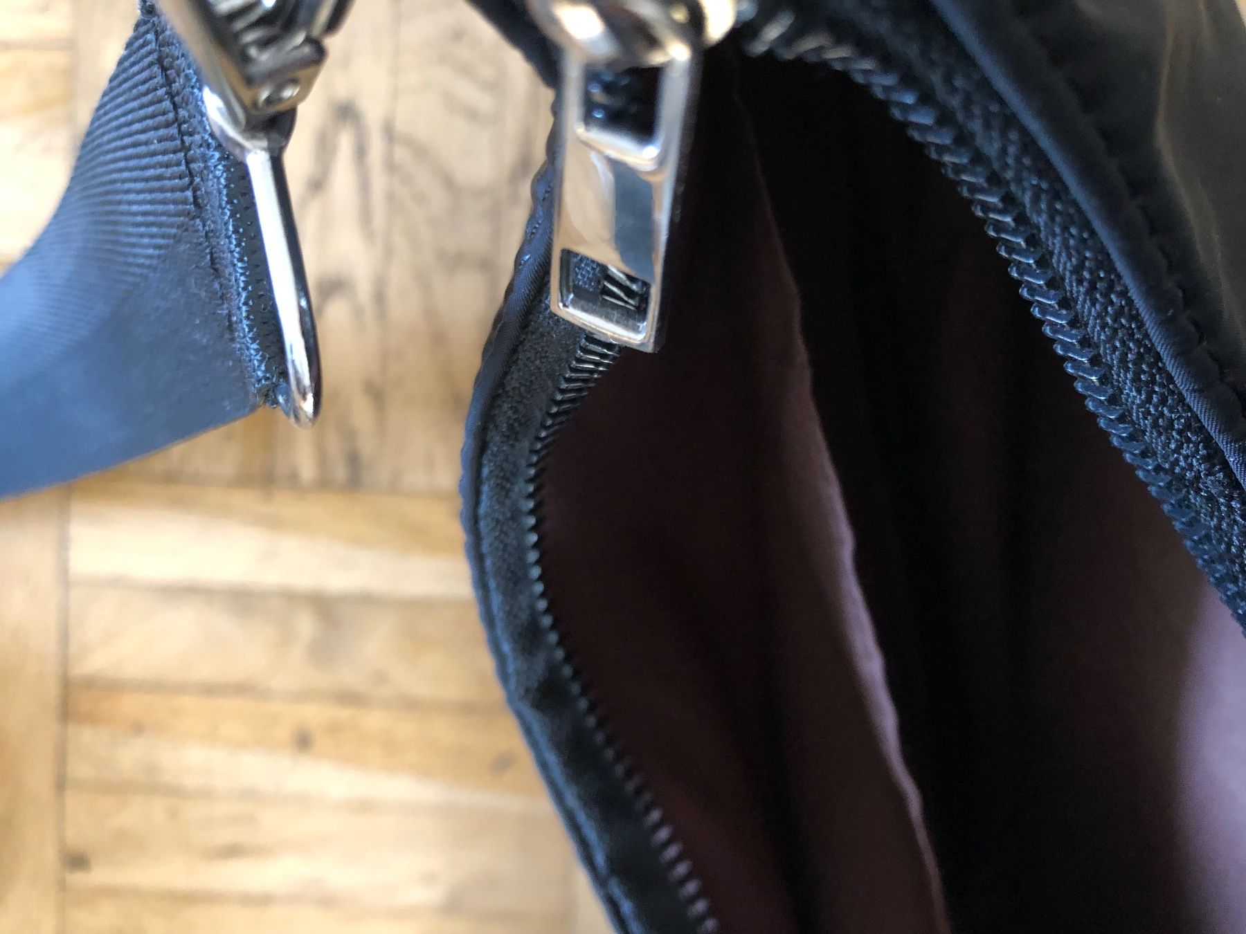 Borse da donna: Handtaschen Set: Schwarz & Weiss – Usato da Mollis venduto da ges_vlm6 3