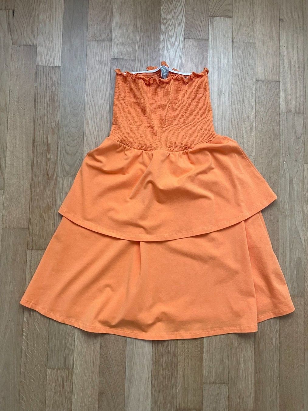 Asos Vestiti: oranges Kleid in Gr. 34 – Usato da Wil SG venduto da Miwil