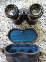 Fernglas, Operngucker mit Lederetui und Riemen