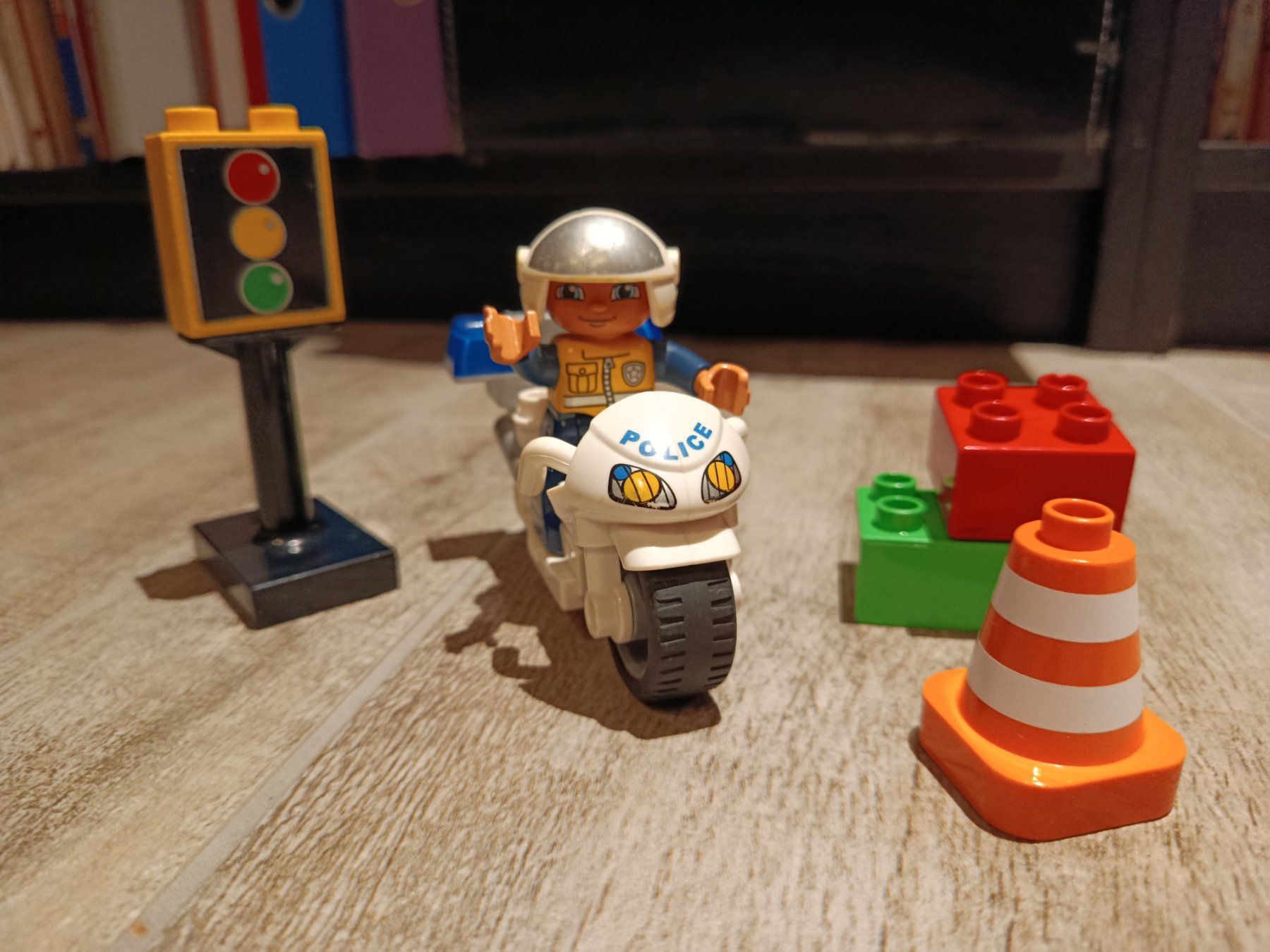 Lego Giocattoli: Lego Duplo: Polizei Motorrad Set 5679 – Usato da Nürensdorf venduto da iev_65nc