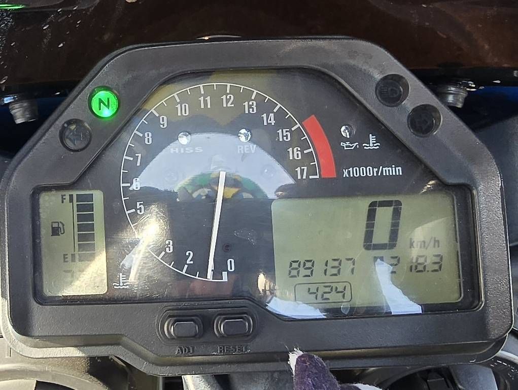 Strada: HONDA CBR 600 rr - 2003 – Usato da Lucens venduto da Dario.Magno 4