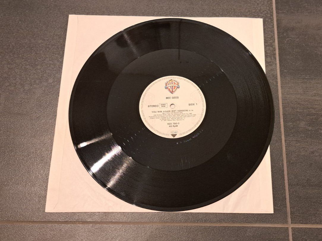 Dischi in vinile: BEE GEES - You Win Again Maxi-Single VG/VG- – Usato da Günsberg venduto da Fleder4 3
