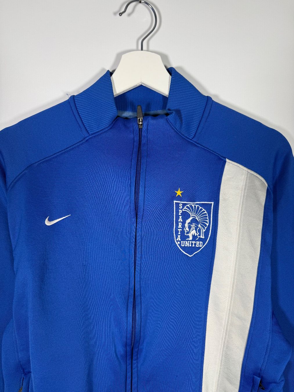 Nike Maglioni & Felpe: Nike Vintage Trainingsjacke M – Usato da Mühledorf BE venduto da ericgrunder_12 1