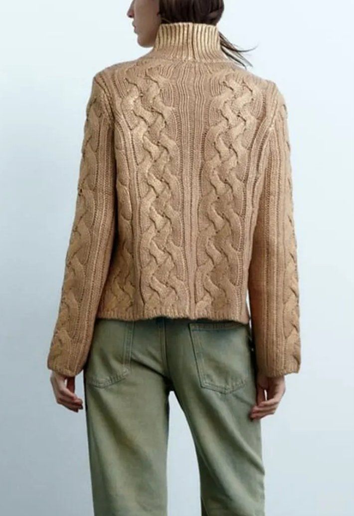 Maglioni & Felpe: Gold-Stehkragen-Pullover im Zopfstrick – Nuovo e nell'imballaggio originale da Zürich venduto da Naebeli 2