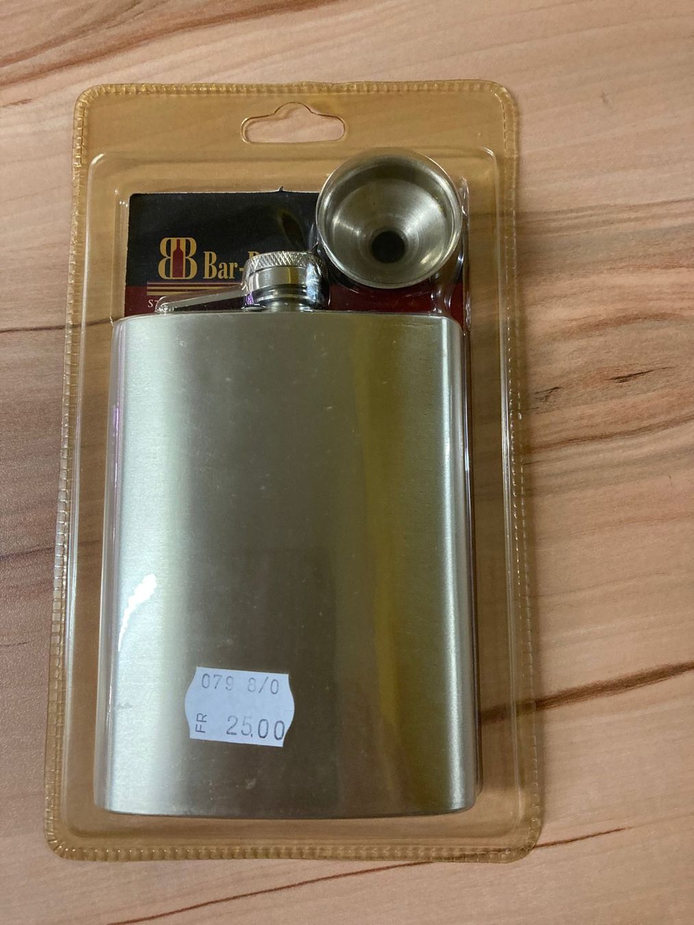 Sonstiges: Flachmann, Edelstahl – Neu und originalverpackt aus Buchs SG von Pocolocoli