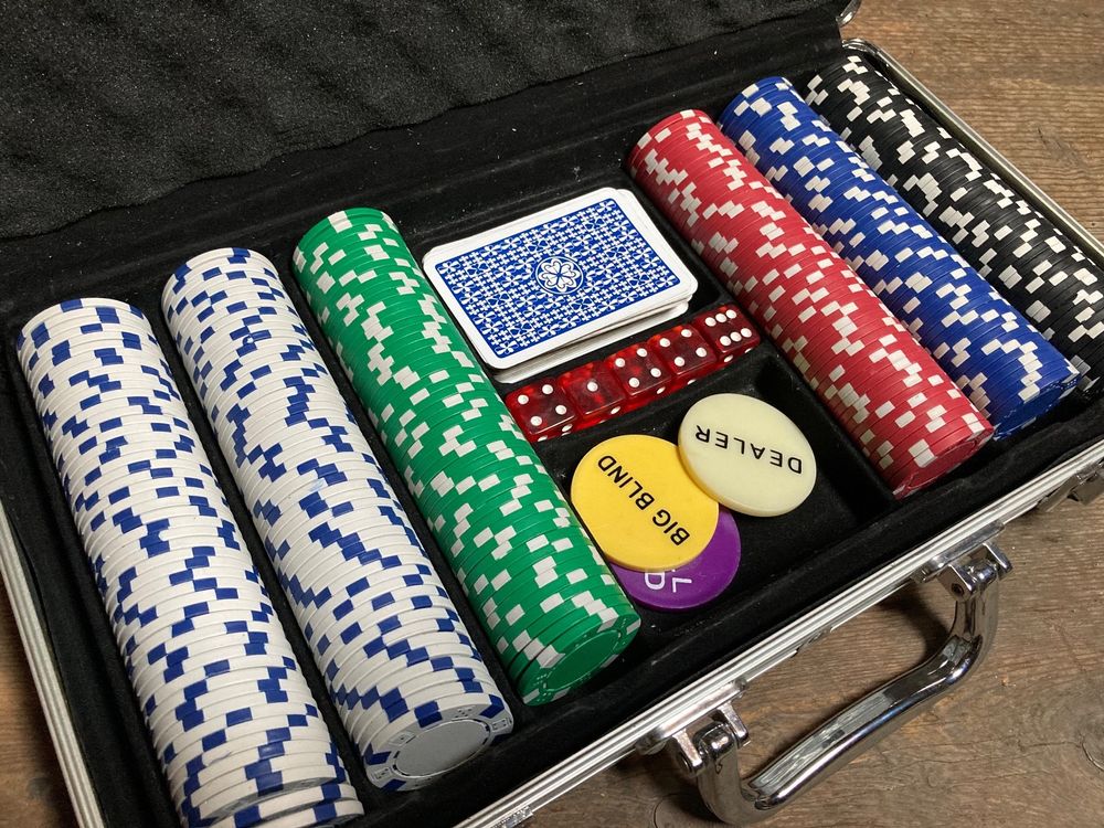 VidaXL Pokerchips Set 300 Stück - Mit Koffer & Zubehör | 4g Casino Chips