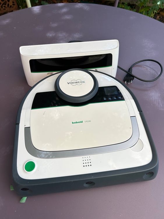 VORWERK KOBOLD STAUBSAUGERROBOTER VR200. Funktionsfähig. EUR 23,19