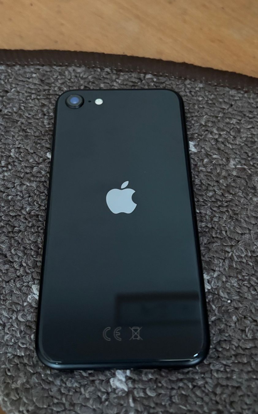 Apple Telefoni cellulari / Smartphones: Iphon SE Schwarz 64 GB, 2020 – Usato da Thalwil venduto da Msol 2