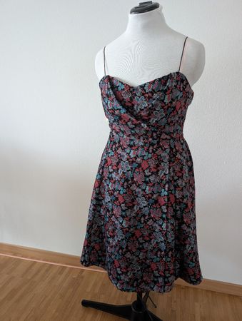 New Molly Bracken dress floral print size S