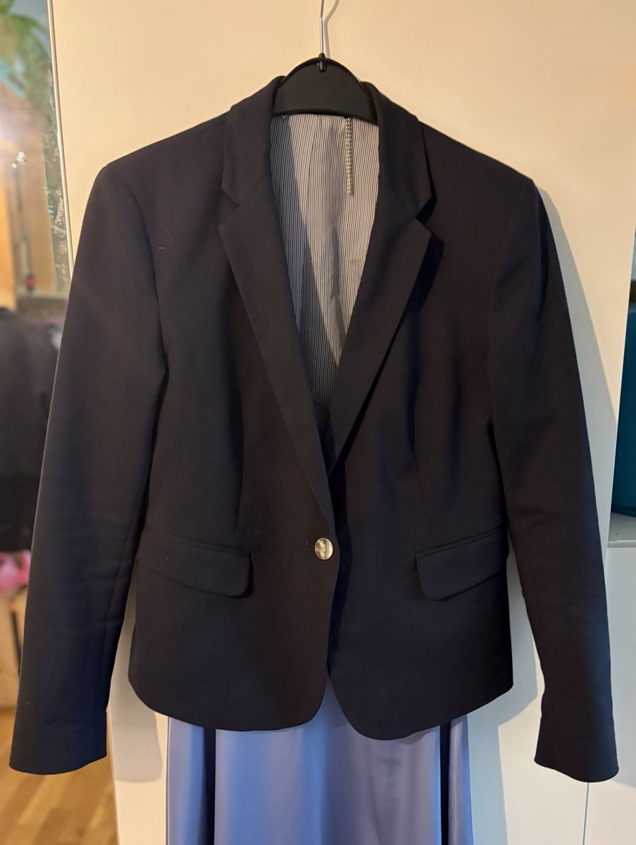 H&M Giacche: Damen Blazer dunkelblau Grösse 38 – Usato da Forch venduto da tsc_h7by