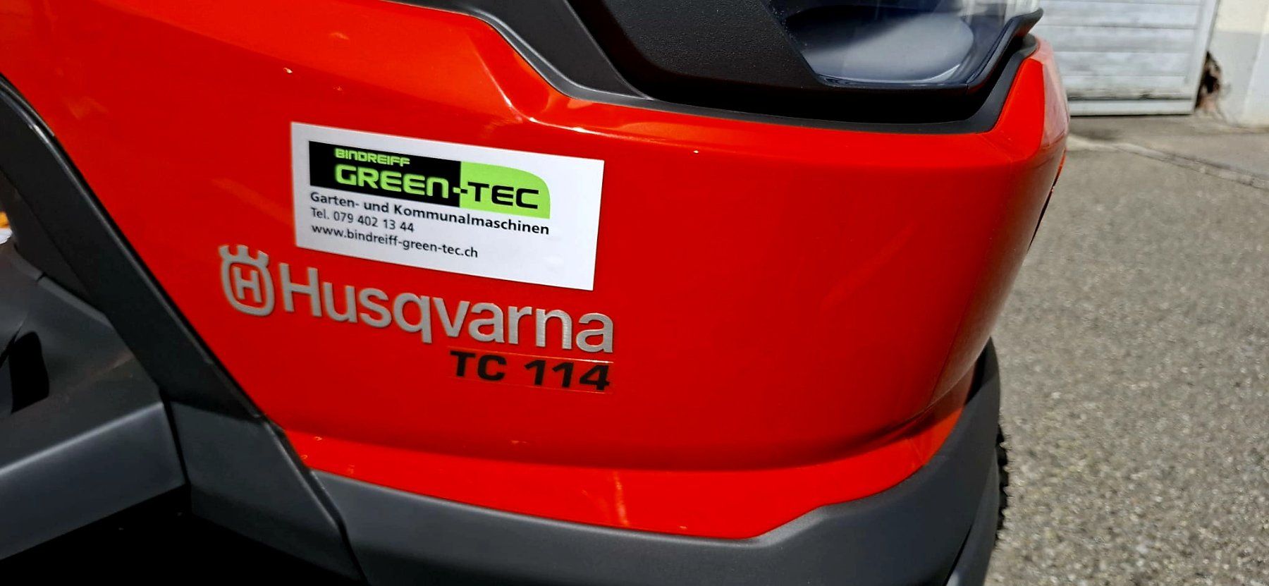 Husqvarna Tondeuses à gazon: Rasentraktor Husqvarna TC114 – Neuf avec emballage d'origine à St. Gallen par BGT02 4