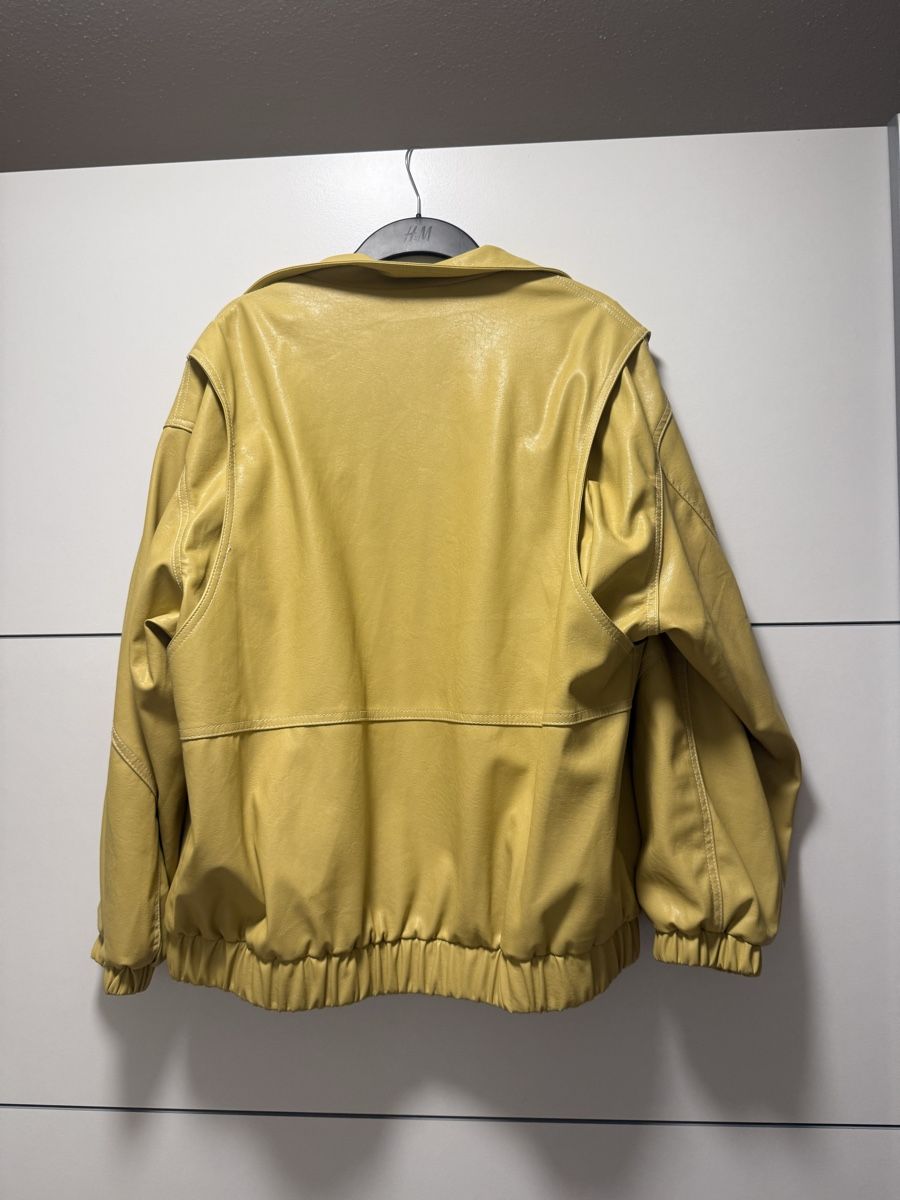 Bershka Giacche: Bershka Spring/Summer Jacket – Nuovo (secondo la descrizione) da Goldach venduto da le7lum 2