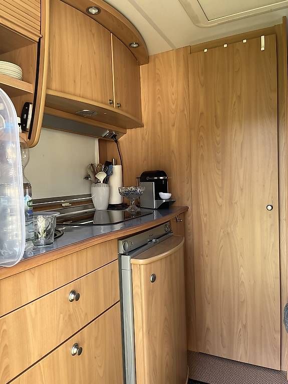 Veicoli da campeggio: Wohnwagen Bürstner 470 TL – Usato da Chur venduto da jue_g6fp 2