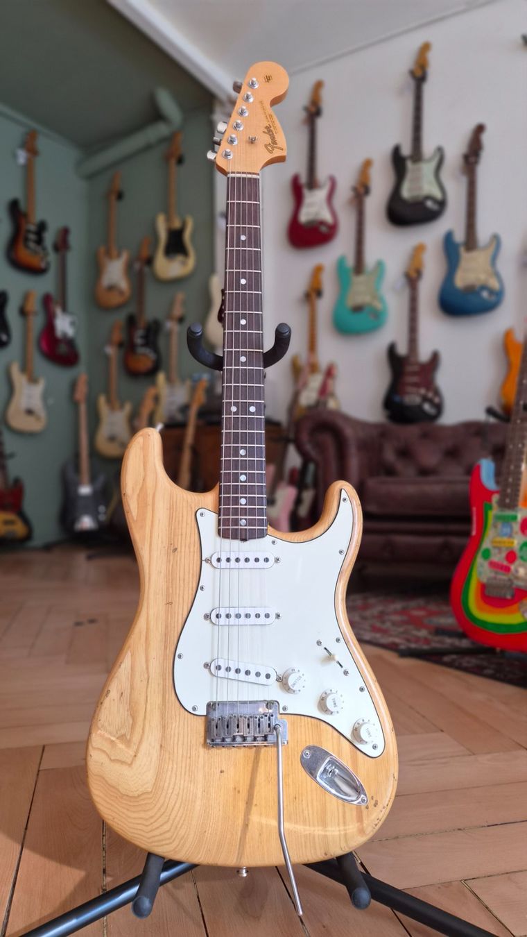 Fender Instruments de musique: Fender Stratocaster Masterbuilt Custom – D'occasion à pieterlen par AntonelloGuitars 9