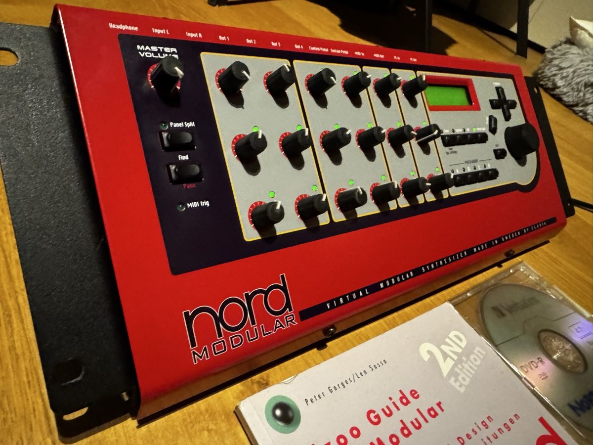 Clavia Instruments de musique: Clavia Nord Modular G1 - Rack Synthesizer – D'occasion à Zürich par 1cut2 2