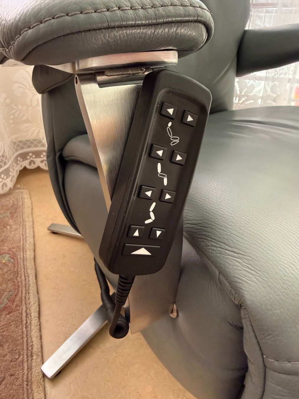 Himolla Sessel: Interliving IL 4561 Leder-Relaxsessel, elektrisch, neuwertig – Gebraucht aus Stäfa von lazebnyk89 6