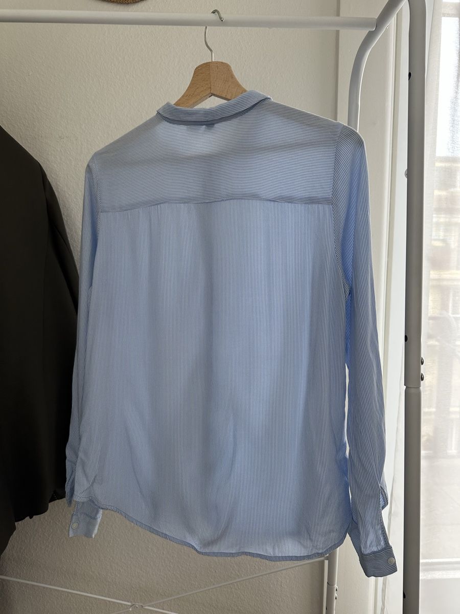 H&M Camicette: Chemise bleue H&M, taille 36. – Nuovo (secondo la descrizione) da Lausanne venduto da ver_cyj8 1