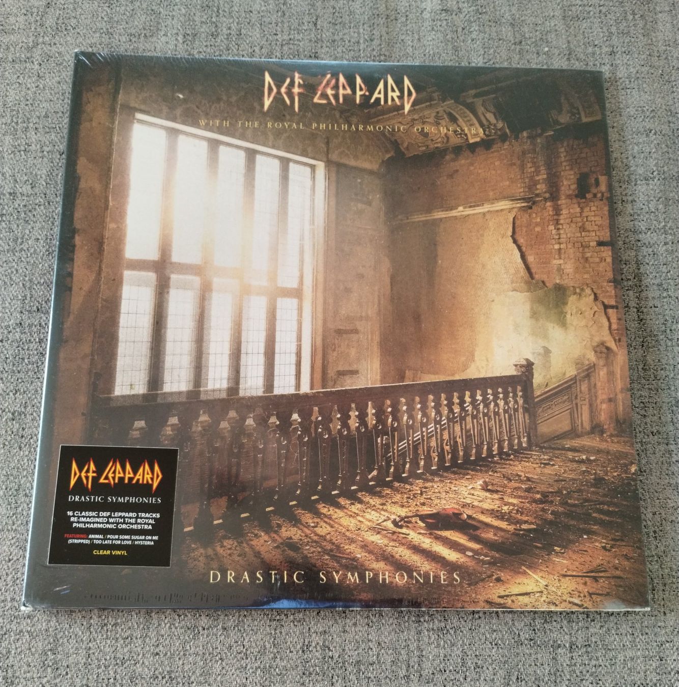Schallplatten: Def Leppard " Drastic Symphonies" clear vinyl – Neu und originalverpackt aus Lausanne von Martinucci