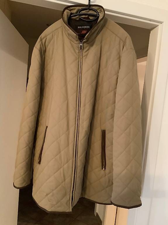 Vestes: Jacke – D'occasion à Basel par annapepe